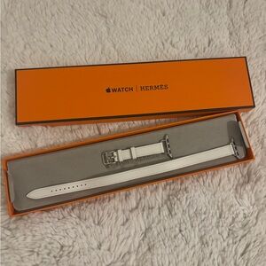 Hermes Apple Watch double tour band - white 40mm